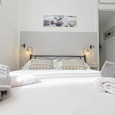 Plein Ciel - Attico Vicino Al Centro - Parcheggio Privato Apartment